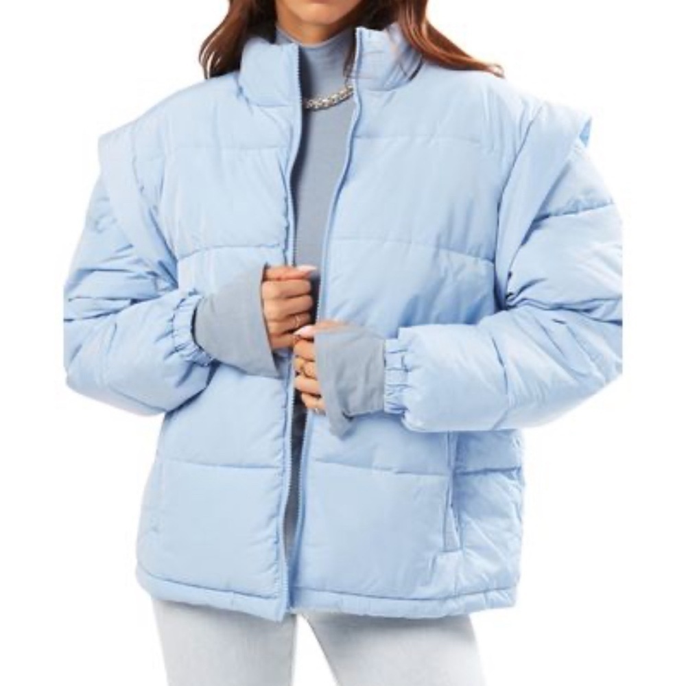NWT WEWOREWHAT Snap Off Sleeve Puffer Jacket in Blue Bell